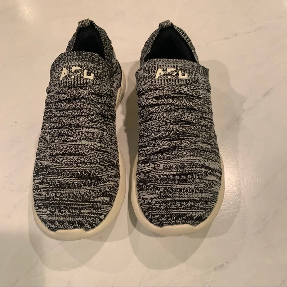 APL TechLoom Wave Women’s Running Sneaker Gray Black White Heathered